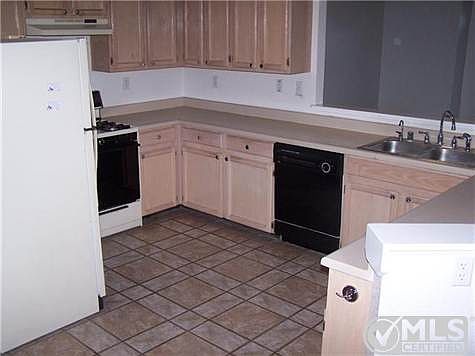 3rd image of 4724 Loma Grande Dr