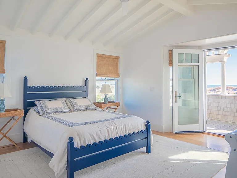 224 Dune Rd — Photo 13