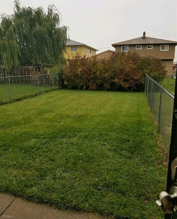 1st image of 1398 E 263rd St