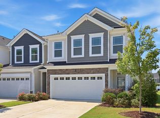 755 Creekway Dr, Fuquay Varina, NC 27526