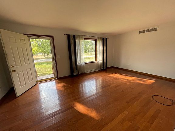 4th image of 8609 Shore Dr