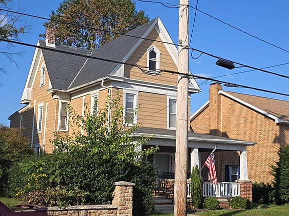 3rd image of 109 W Main St