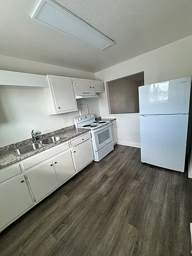 Highland Park Apartments Photo 1