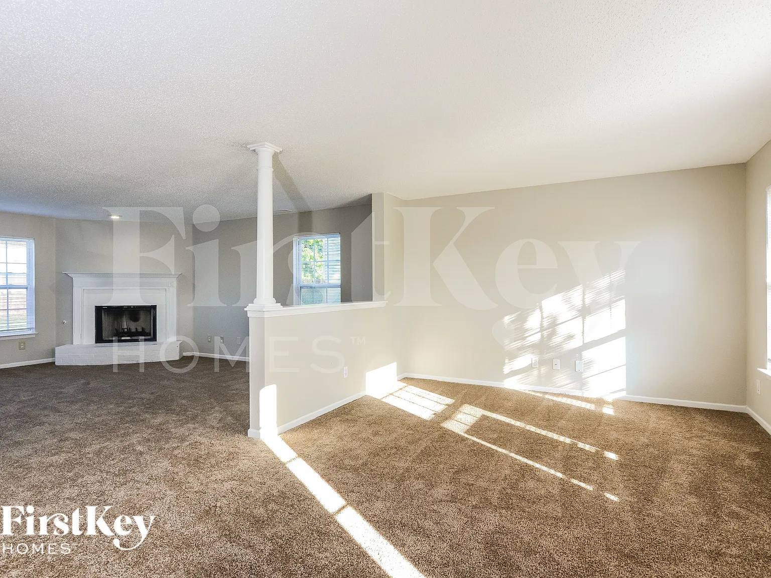 3 bed, 2.5 bath, 2284 sqft, $2,340 — Photo 3