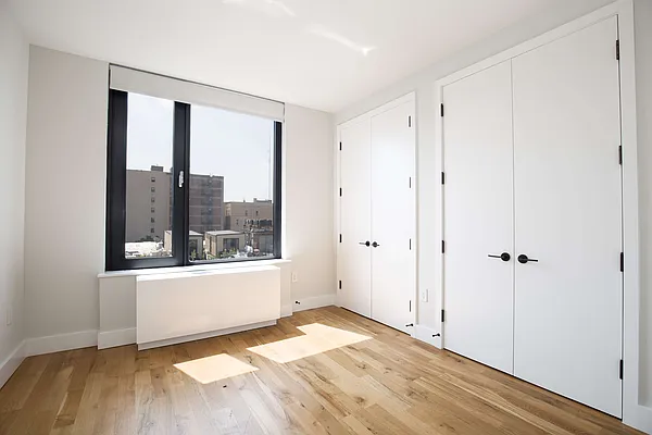 Rented by Nooklyn NYC LLC | media 43