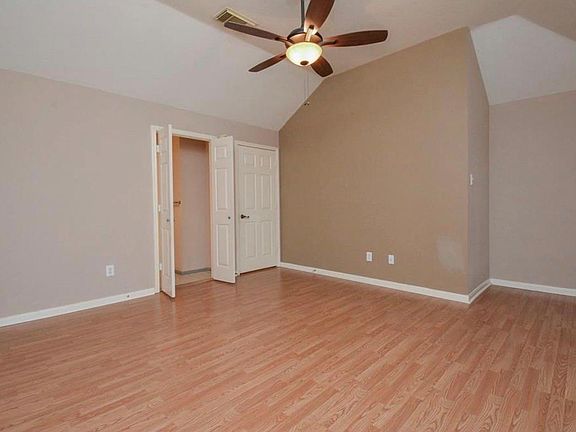 3rd image of 6834 River Bluff Dr