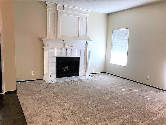 3rd image of 1938 Huxley Ct