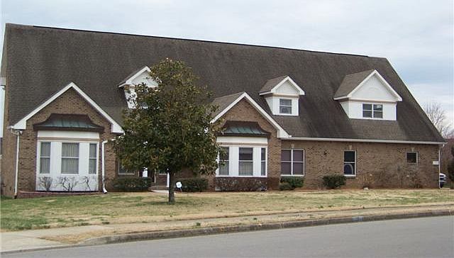 1st image of 652 Potomac Dr