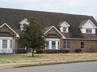 652 Potomac Dr, Clarksville, TN 37043