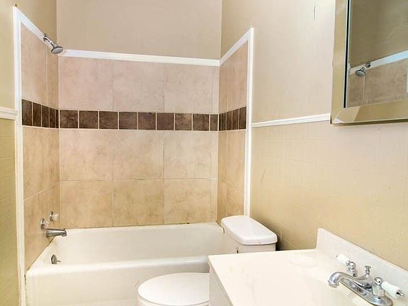 3rd image of 642 Kirby Pl