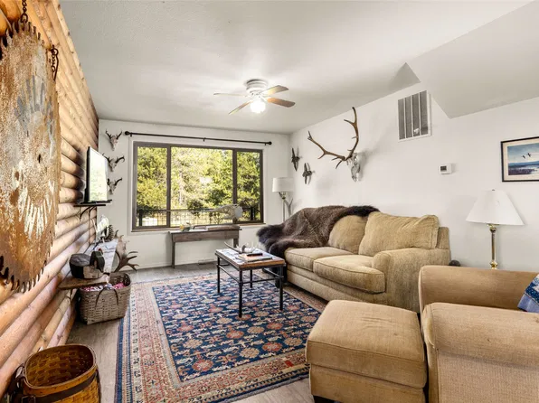 3819 State Highway 40 W, Columbia Falls, MT 59912