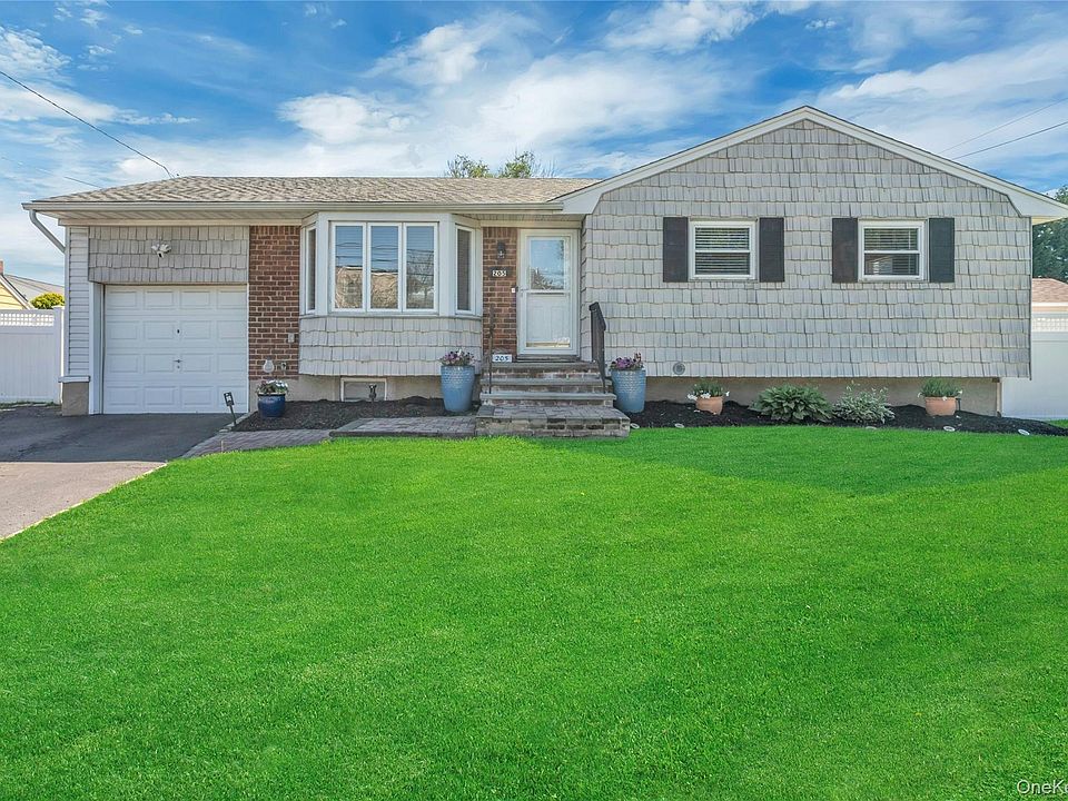 1st image of 205 Villa Avenue