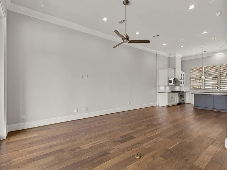 8711 Oak Kolbe Ln — Photo 28