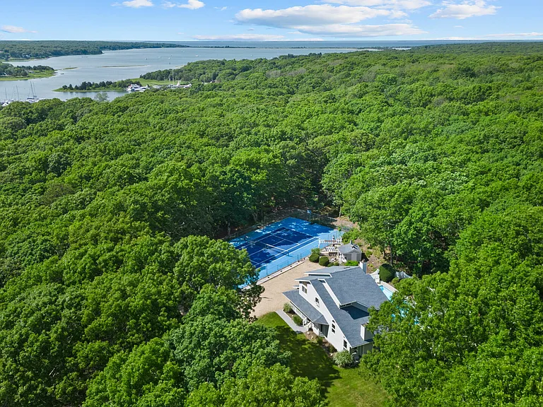 3 Fairway Dr — Photo 5