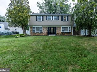 15 Trebing Ct, Willingboro, NJ 08046