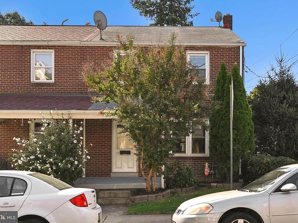 1st image of 32 Ruby St