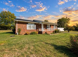 975 Simms Cove Dr, Pulaski, TN 38478