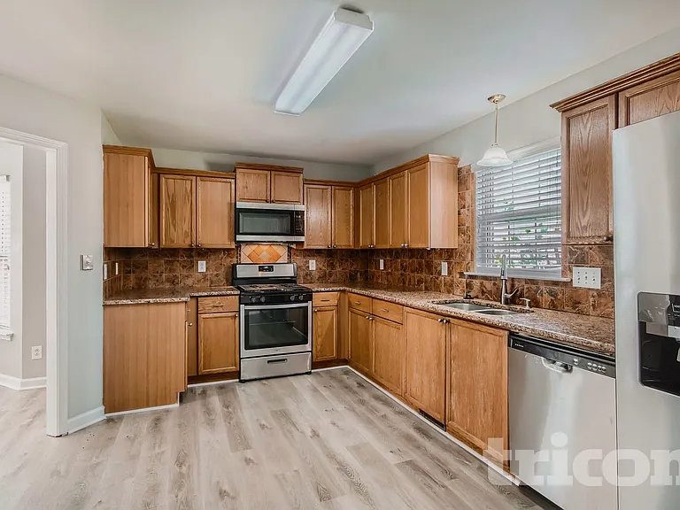 4021 Raccoon Run Ct — Photo 6