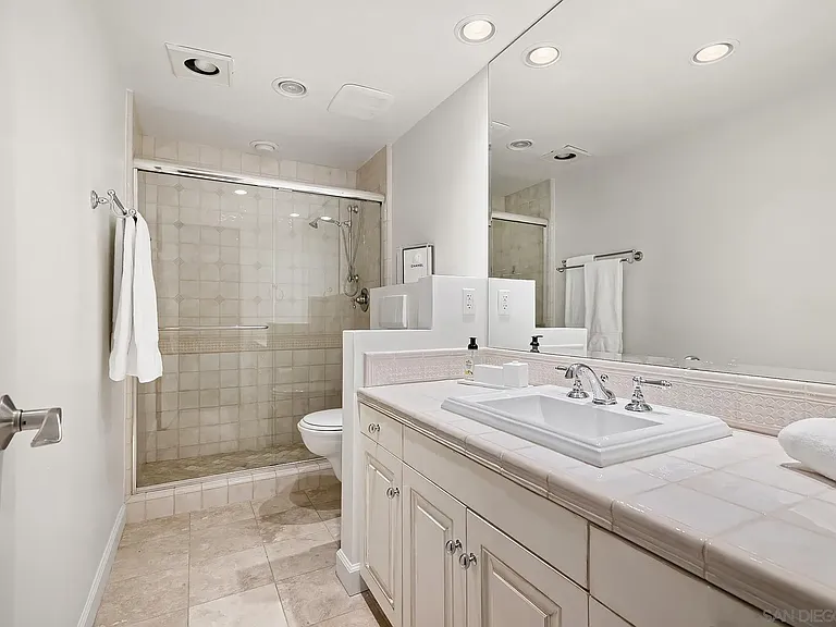 939 Coast Blvd #5G — Photo 19
