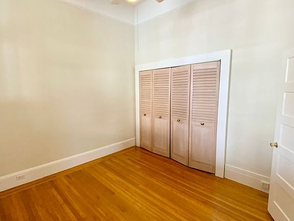 5th image of 253 Corbett Ave #0