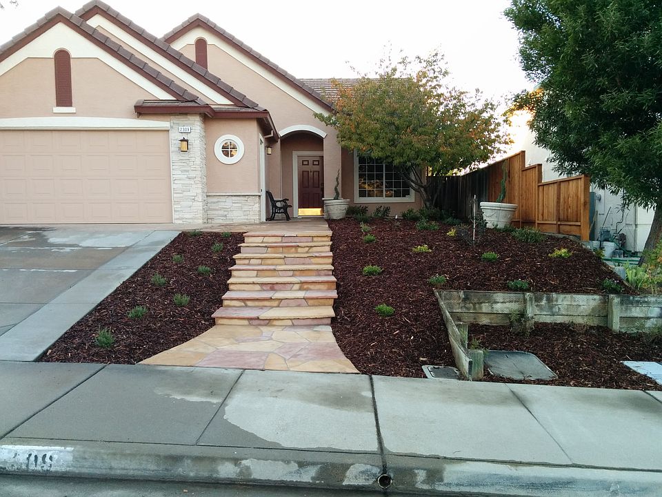 1st image of 2309 Woodhill Dr