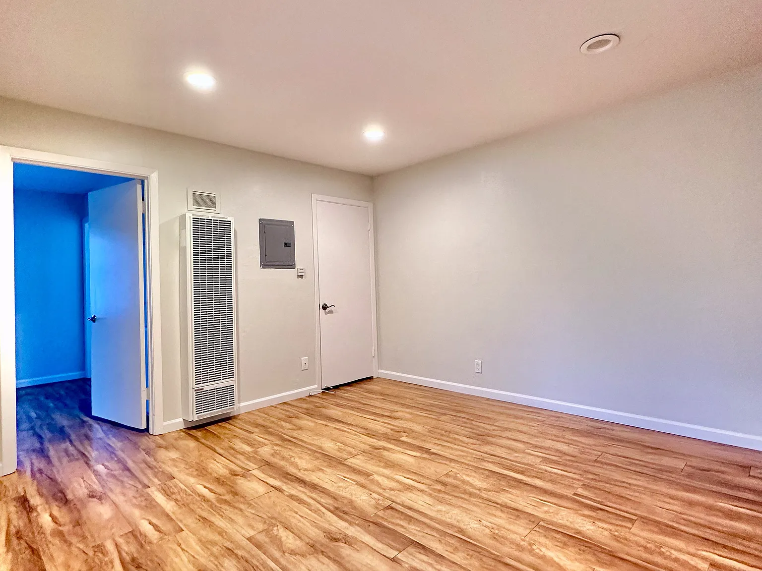 1410 Hess Road — Photo 3