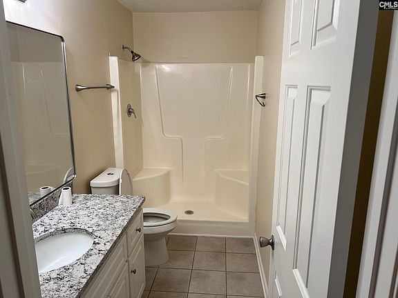 5th image of 105 Crestland Dr
