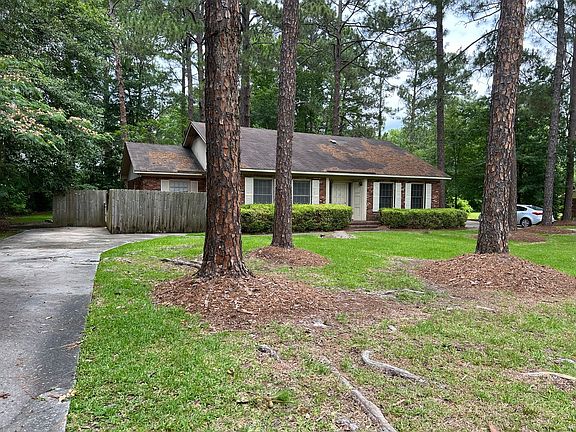 2nd image of 203 S Edgewood Dr #A