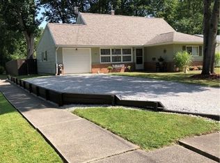 573 Linwood Dr, Alliance, OH 44601