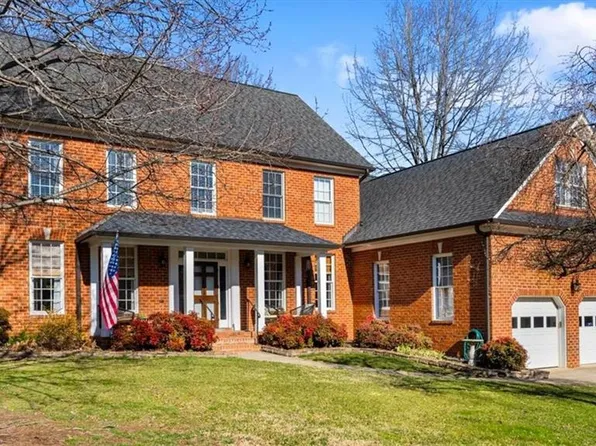1006 Blanton Pl, Greensboro, NC 27408