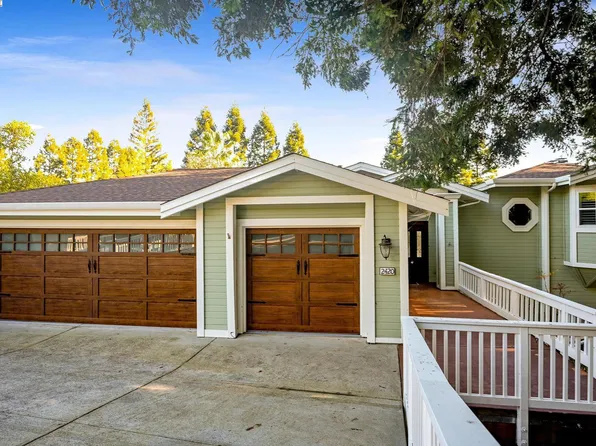 2420 Overlook Dr, Walnut Creek, CA 94597