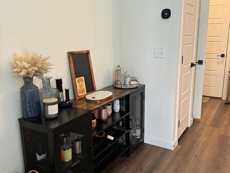 284 Oriole Way — Photo 4