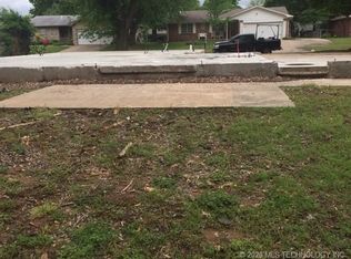1841 Surrey Dr, Pryor, OK 74361