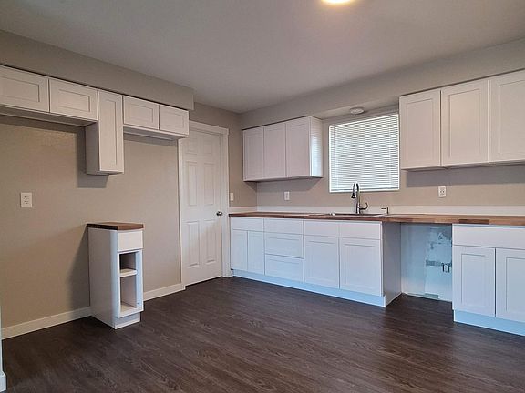 2nd image of 8018 Grace Ln #2
