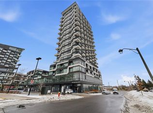 297 Oak Walk Dr #320, Oakville, ON L6H 3R6