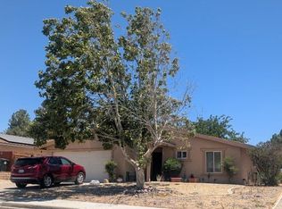 13887 Oakmont Dr, Victorville, CA 92395