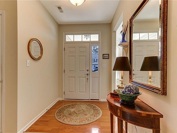 2nd image of 203 Channel Cove Ct