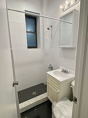 5th image of 128 W 13th St APT 4