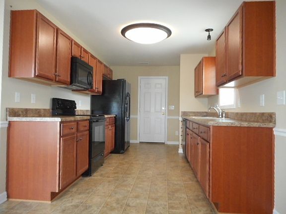 3rd image of 4201 Waterlyn Ct