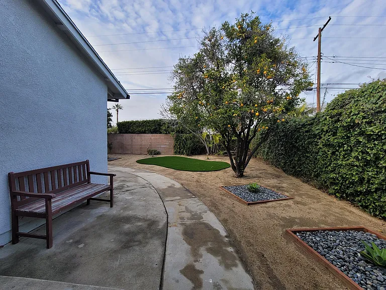 22531 Schoolcraft St — Photo 30