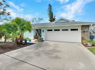 208 Baltusrol DR, NAPLES, FL 34113