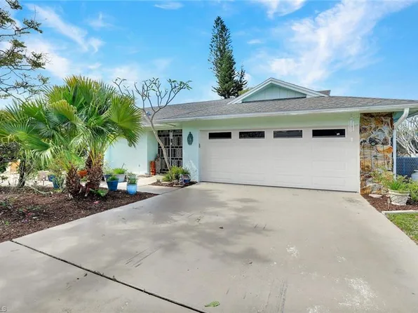 208 Baltusrol DR, NAPLES, FL 34113