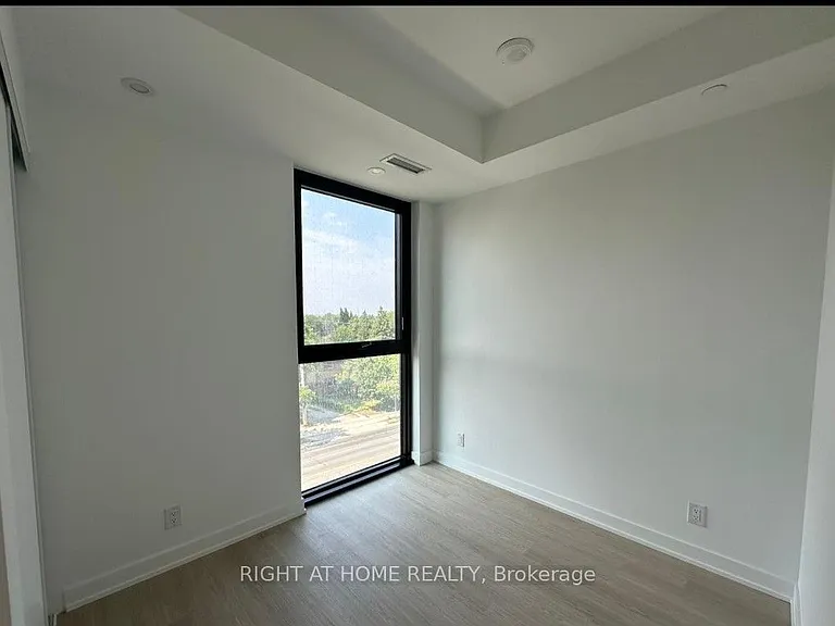 699 Sheppard Ave E #520 — Photo 5