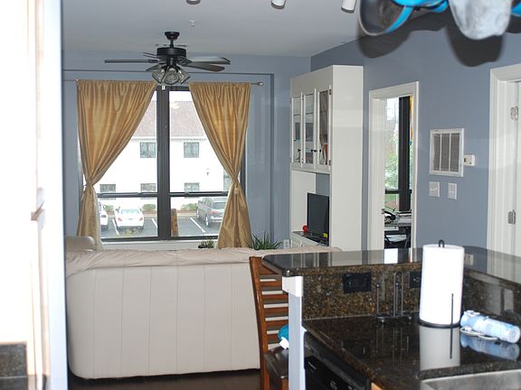 3rd image of 411 W Washington St Ste 207