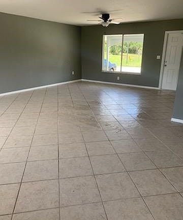 3rd image of 8365 Chesebro Ave