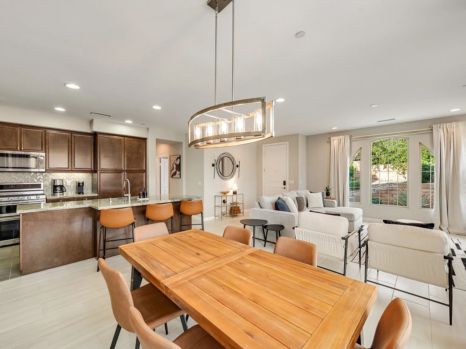 2 bed, 1457 sqft, $7,000 — Photo 3
