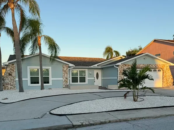 9907 Tradewinds Dr, Port Richey, FL 34668