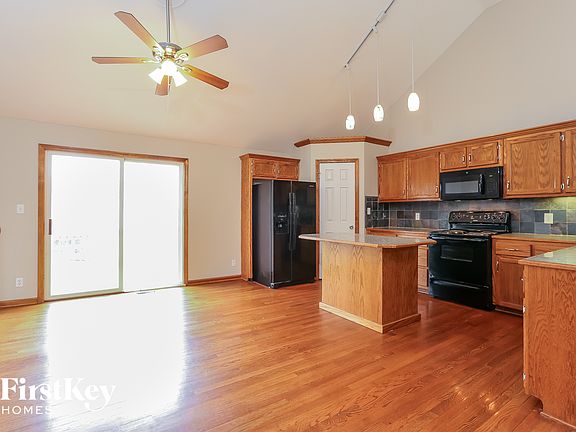 5th image of 912 Madelyn Dr