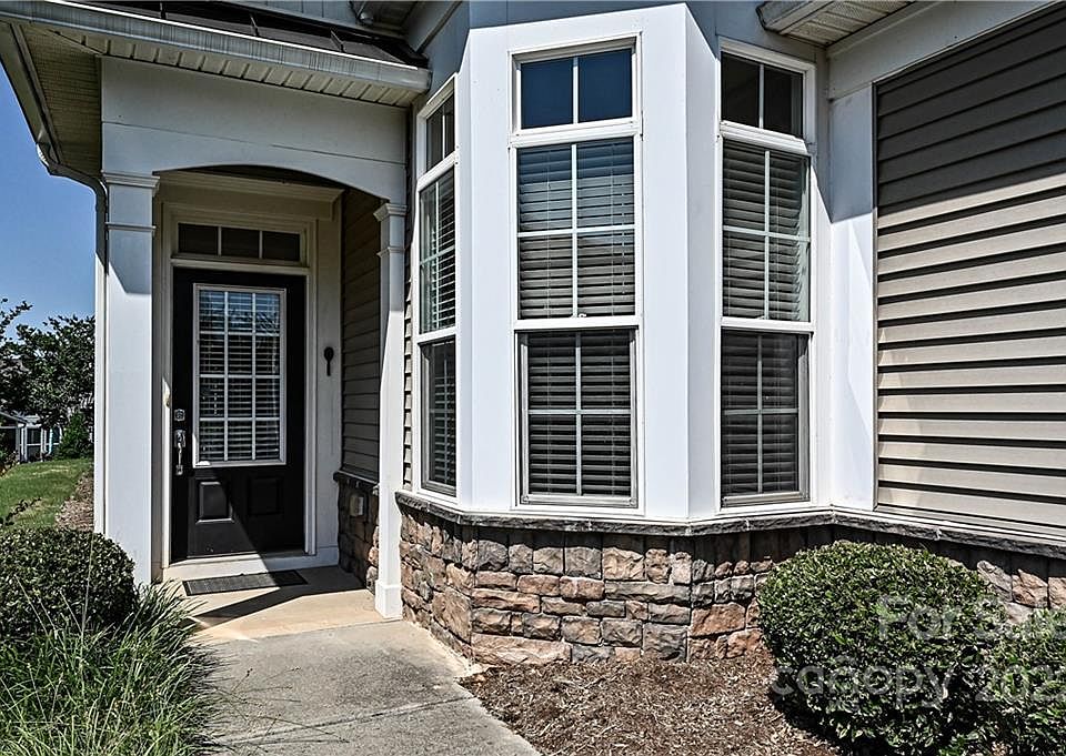 1st image of 6312 Cherry Blossom Cir