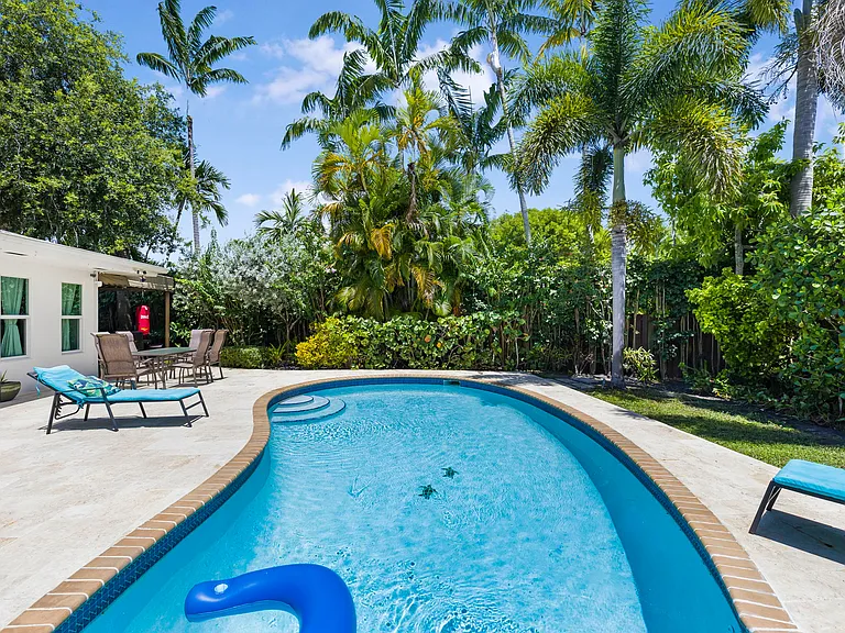 11121 Griffing Blvd — Photo 33